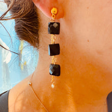 Load image into Gallery viewer, Brutalist Black Square Threader Earrings