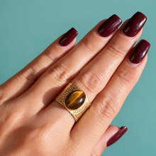 Load image into Gallery viewer, Tiger Eye Gemstone Ring.