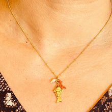 Load image into Gallery viewer, Gold Fish Trio Necklace