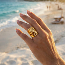 Load image into Gallery viewer, Athena Sea Fan Ring
