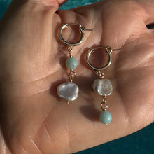 Load image into Gallery viewer, Ying-Yang Pearl & Herkimer Earrings