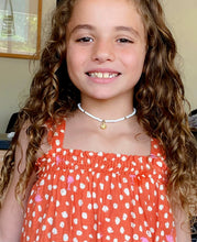Load image into Gallery viewer, Little Girl White Shell and Charm Chokers