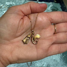 Load image into Gallery viewer, Snorkeling charm Necklace