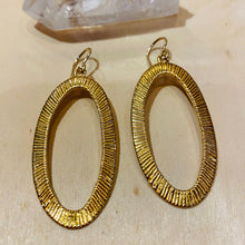 Load image into Gallery viewer, Moon Shine Oval Hoop Earrings