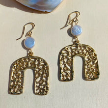 Load image into Gallery viewer, Lucky “U” Sea Fan and Pearl Earrings