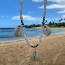 Load image into Gallery viewer, All About Cowrie Shells Necklace