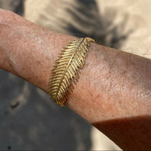 Load image into Gallery viewer, Palm Frond Gold Cuff