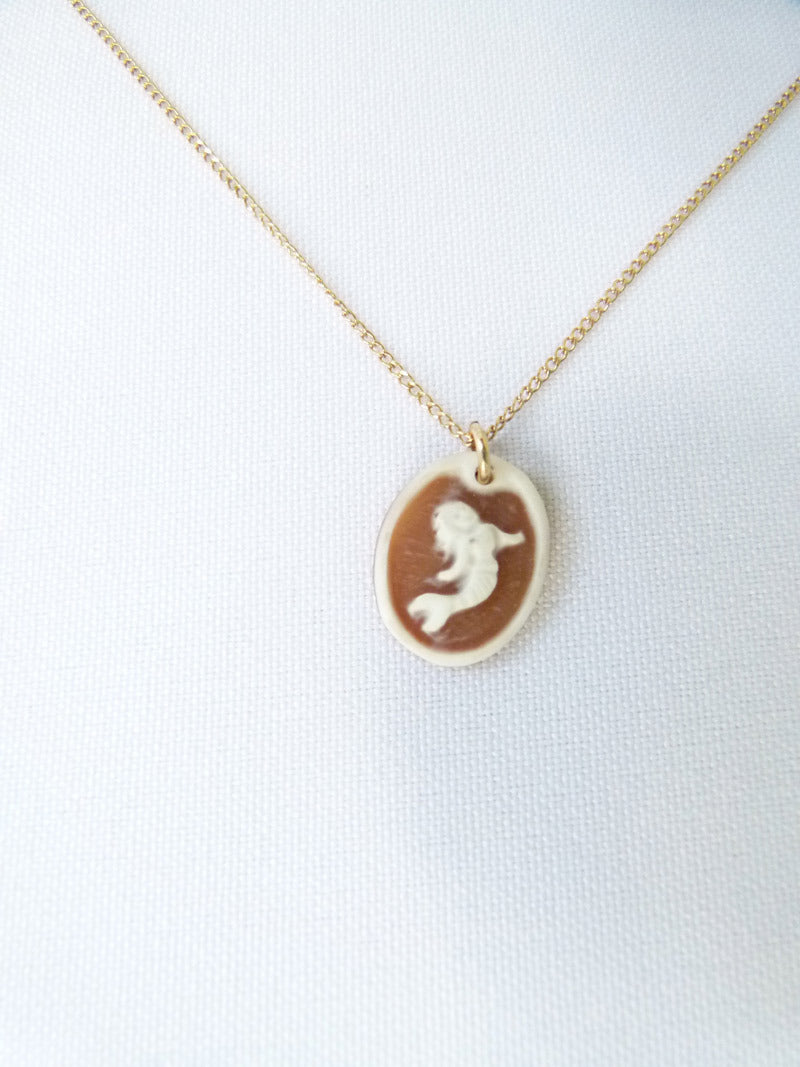 Hand carved Shell Cameo Necklace (Mermaid)