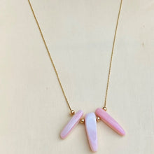 Load image into Gallery viewer, Blushing Trio Conch Necklace