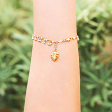 Load image into Gallery viewer, Tiny Pearls Bracelet w/Leaf charm