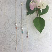 Load image into Gallery viewer, Pearl and Heart Bracelet