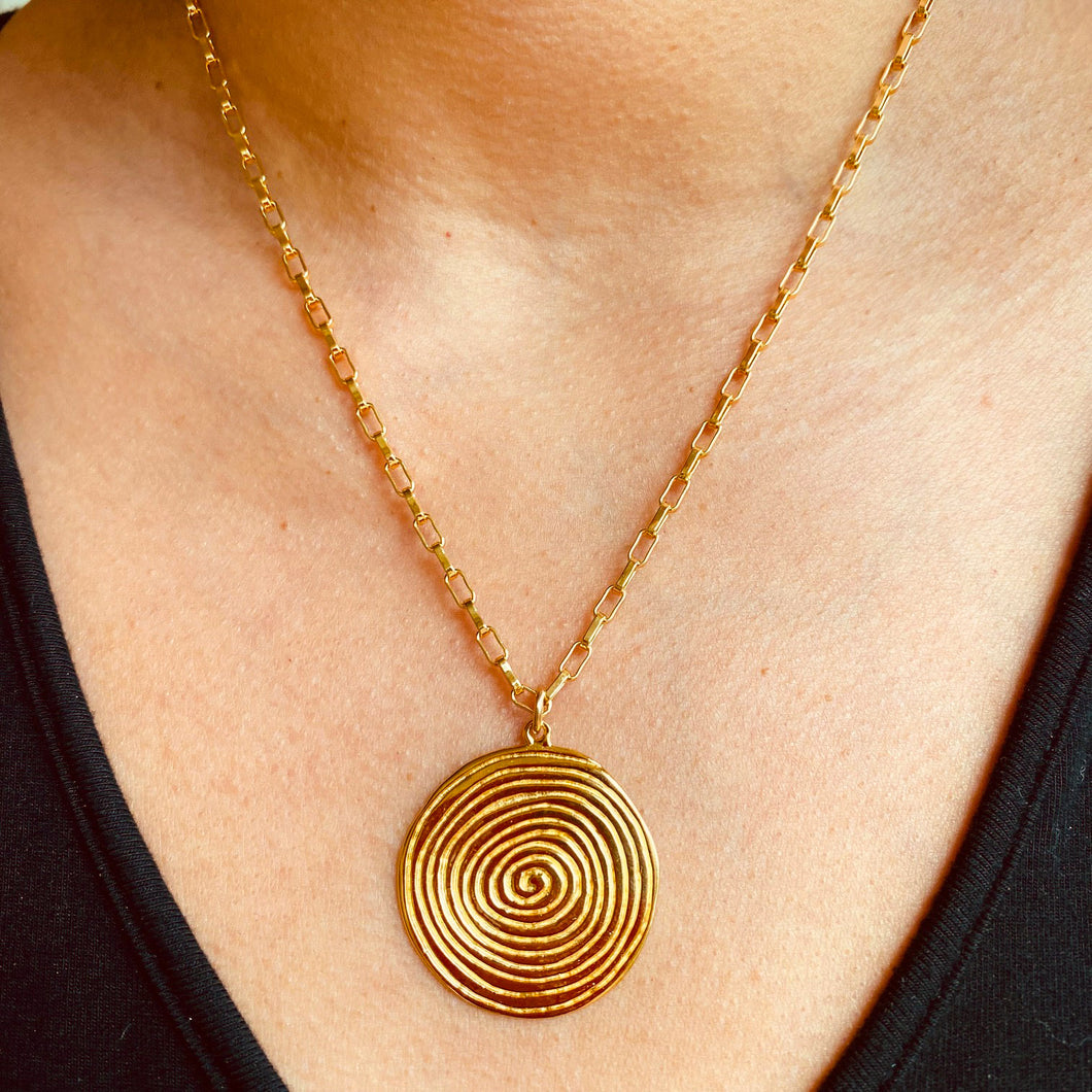 Maya Swirl pendant Necklace