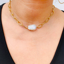 Load image into Gallery viewer, Baroque Pearl Choker