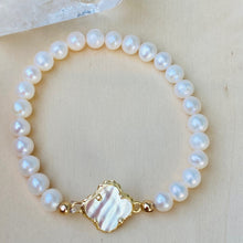 Load image into Gallery viewer, Clover elastic Bracelets