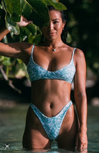 Load image into Gallery viewer, Sea foam Drop Necklace