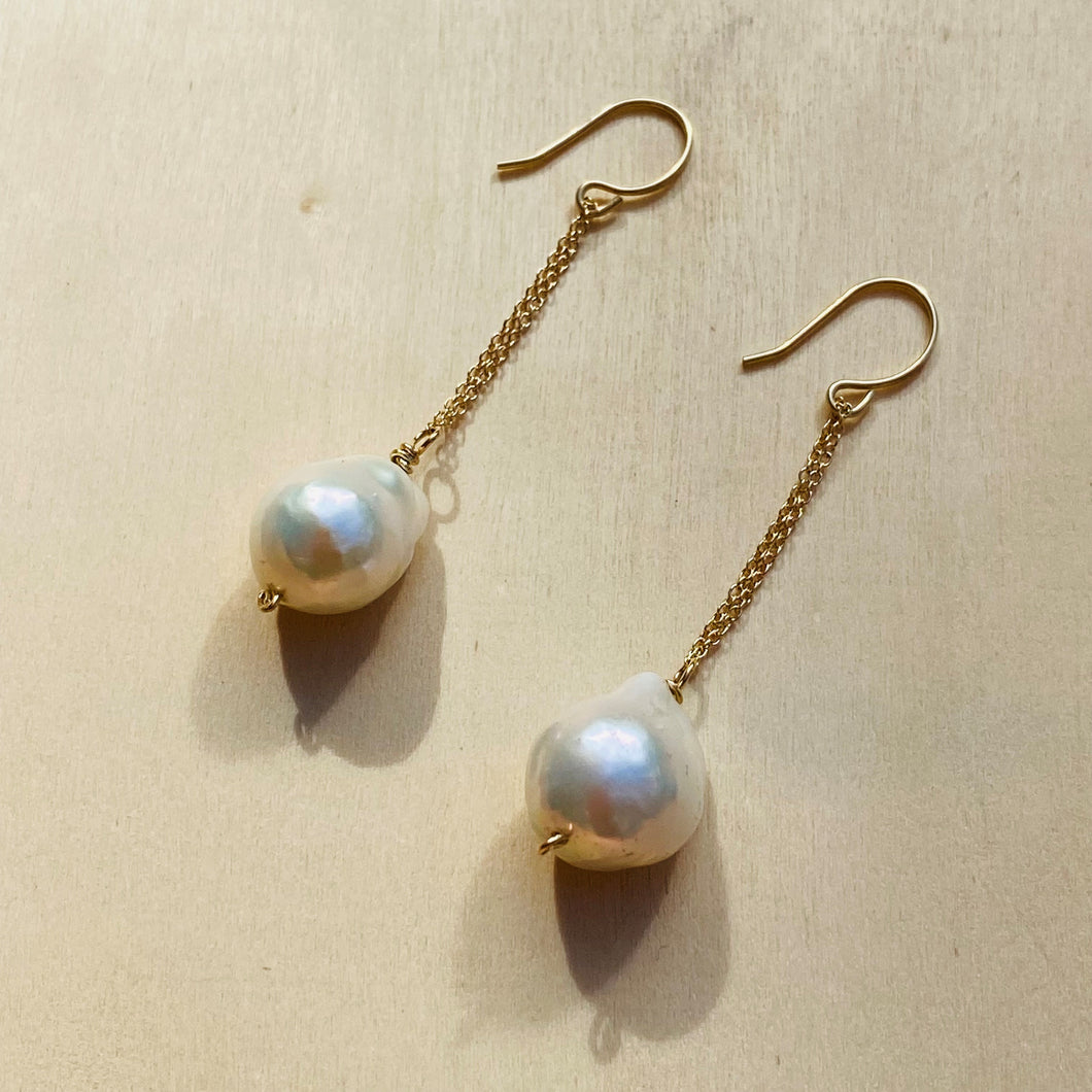 14KT GOLD Dangly Baroque Pearl Earrings