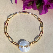 Load image into Gallery viewer, Mother of Pearl "MOM" charm Bracelet