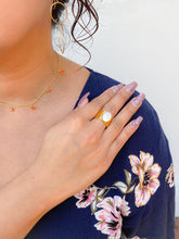Load image into Gallery viewer, Mother of Pearl Gemstone Ring