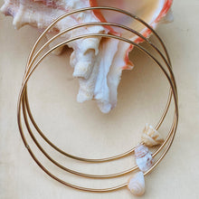 Load image into Gallery viewer, Shell Bangle Bracelets Trio