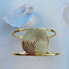 Load image into Gallery viewer, Maya Swirl Cuff