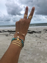 Load image into Gallery viewer, Fishie ‘n Sea Turquoise Elastic Bracelet