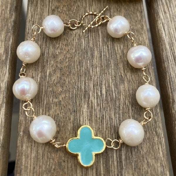 Pearl and Turquoise Clover toggle Bracelet