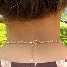 Load image into Gallery viewer, Golden Circle &amp; Pearls Chain Choker
