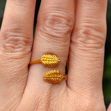Load image into Gallery viewer, Double Leaf Adjustable ring
