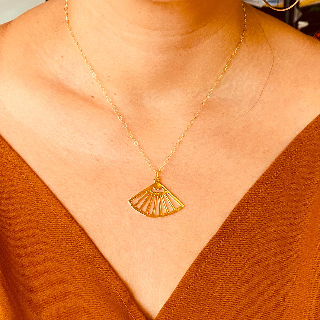 Fan-to-see Necklace