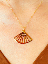 Load image into Gallery viewer, Fan-to-see Necklace
