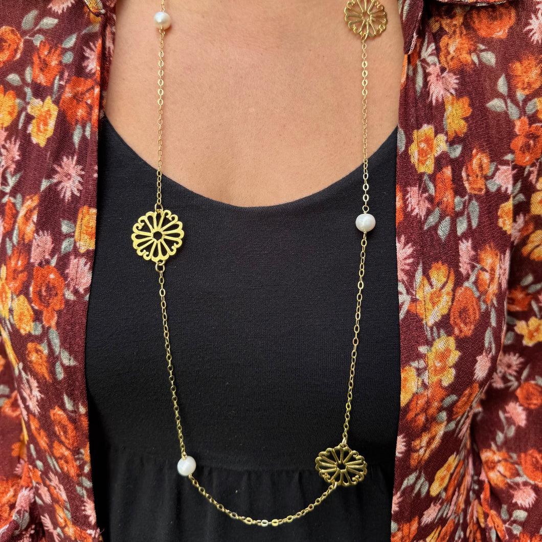Flower Power & Pearls Necklace