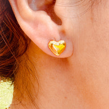 Load image into Gallery viewer, Heart stud Earrings
