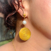 Load image into Gallery viewer, Maya Swirl &amp; Pearl Earrings
