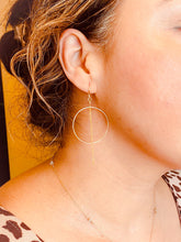 Load image into Gallery viewer, Hoop &amp; Chain Golden Earrings
