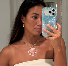 Load image into Gallery viewer, Tiny Scallop Hoop Earrings
