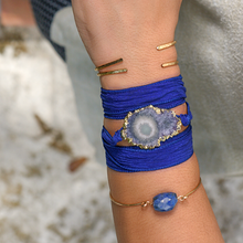 Load image into Gallery viewer, .Stalactite Druzy Wrap Bracelet - Ivory
