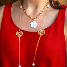 Load image into Gallery viewer, Flower Power &amp; Pearls Necklace
