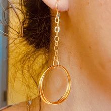 Load image into Gallery viewer, Hula Hoops Dangly Earrings
