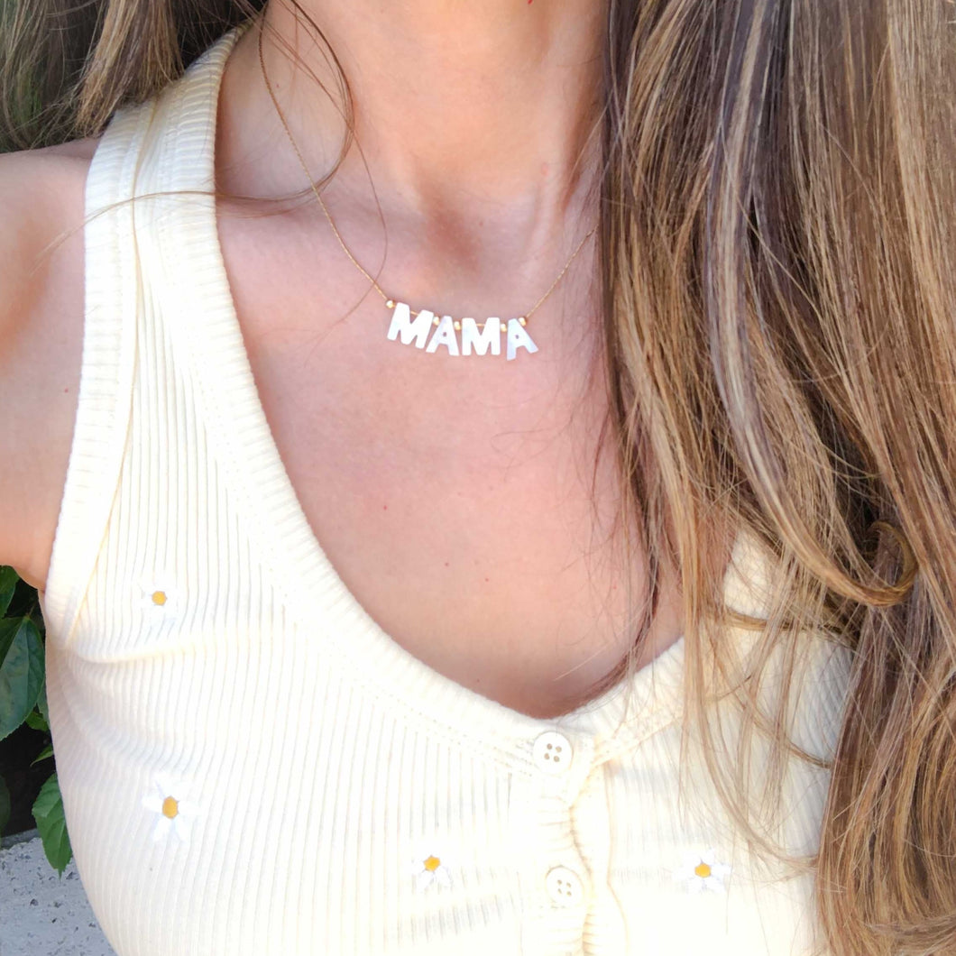 MAMÁ Mother of Pearl Necklace