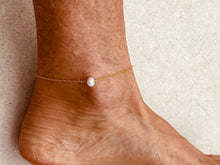Load image into Gallery viewer, Single Pearl Anklet
