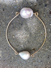 Load image into Gallery viewer, Handcrafted Baroque Pearl 14kt Gold filled Bangle
