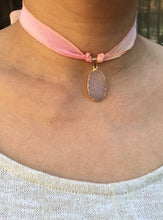 Load image into Gallery viewer, .Sparkling Druzy Wrap Choker/Necklace - Pink
