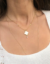 Load image into Gallery viewer, Mother of Pearl Clover and tiny Pearl Necklace
