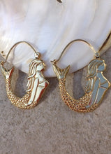 Load image into Gallery viewer, &quot;Mermaid&quot; Goddess Hoops

