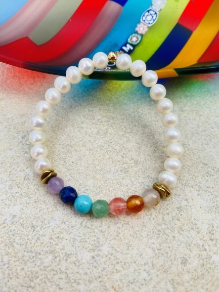 Rainbow Surprise Pearl Bracelet