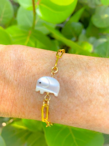 Mother of Pearl Elephant Gold chain Bracelet
