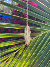 Load image into Gallery viewer, &quot;Palmera&quot; long Necklace
