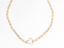 Load image into Gallery viewer, HEART &amp; Gold link chain Necklace
